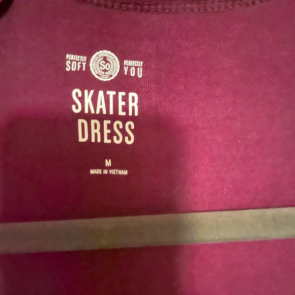 Plum dress - Picture 3 of 4